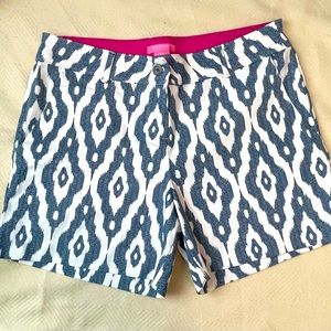 ISAAC MIZRAHI, NWOT, Ikat Pattern Shorts, Size 12